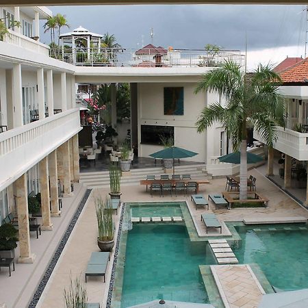 Bali Court Hotel & Apartment Legian Exterior foto