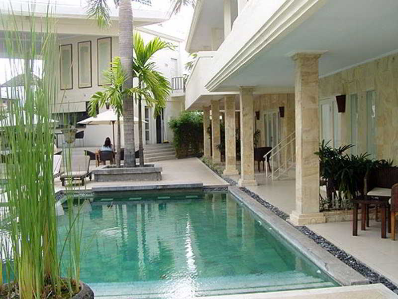 Bali Court Hotel & Apartment Legian Exterior foto